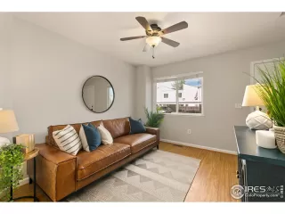 Photo #4: 968544 Listing