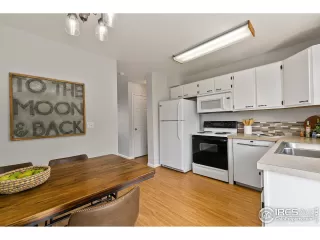 Photo #5: 968544 Listing