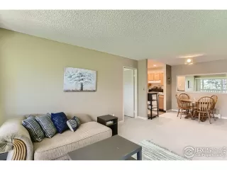 Photo #3: 968609 Listing