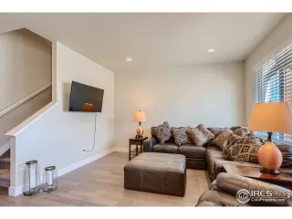 Photo #4: 968612 Listing