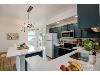 Photo #4: 968617 Listing