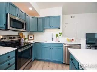 Photo #5: 968617 Listing