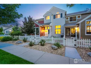 Photo #2: 968734 Listing