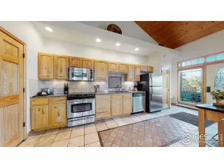 Photo #2: 968774 Listing