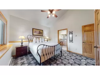 Photo #6: 968774 Listing