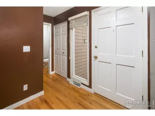 Photo #4: 968788 Listing