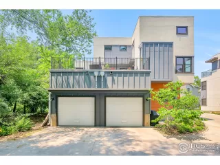 Photo #4: 968843 Listing