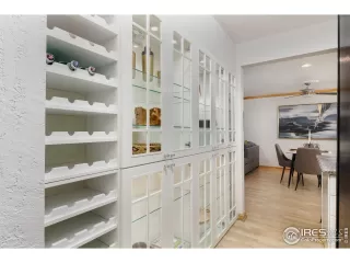 Photo #4: 968860 Listing