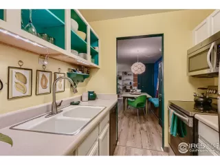 Photo #6: 968866 Listing