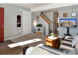 Photo #4: 968874 Listing