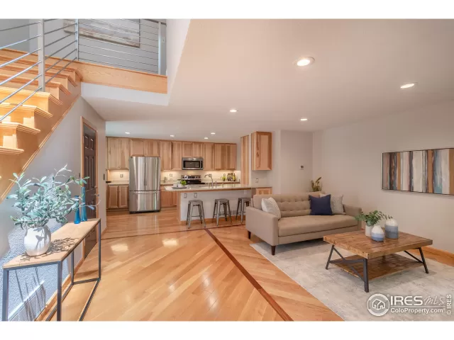 MLS: 968976 Condo For Sale
