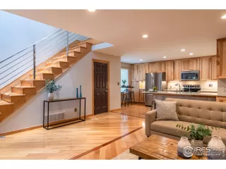 Photo #4: 968976 Listing 