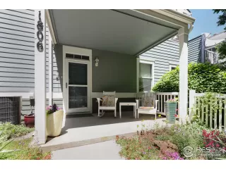 Photo #2: 969028 Listing