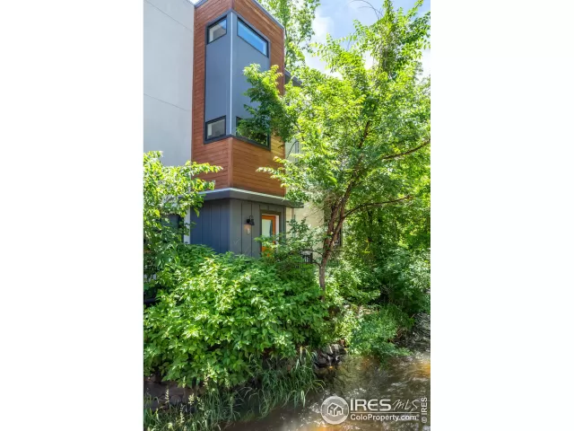 MLS: 969045 Condo For Sale