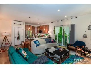 Photo #3: 969045 Listing