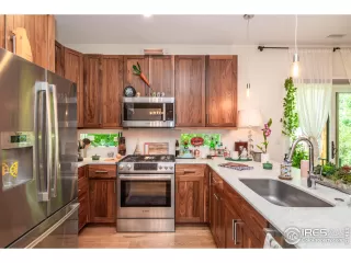 Photo #4: 969045 Listing