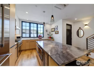 Photo #4: 969084 Listing