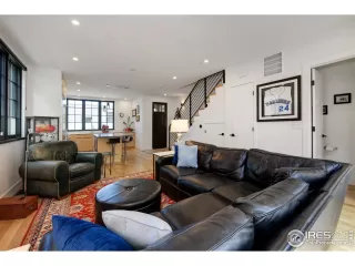 Photo #6: 969084 Listing