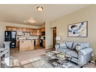 Photo #4: 969199 Listing