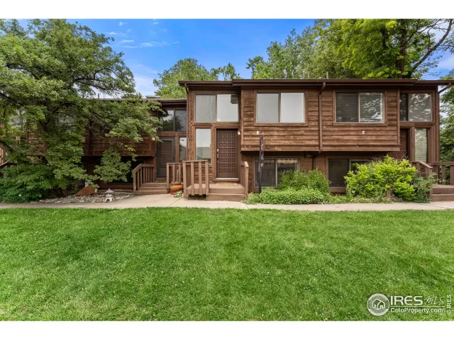 MLS: 969241 Condo For Sale