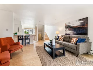 Photo #4: 969241 Listing