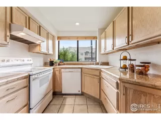 Photo #6: 969241 Listing