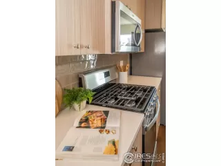 Photo #4: 969268 Listing 