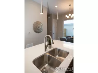 Photo #5: 969268 Listing 