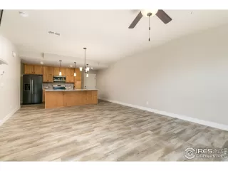 Photo #6: 969471 Listing