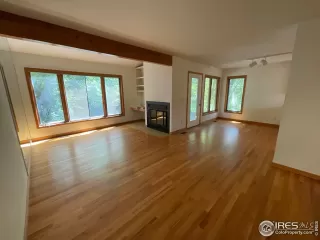 Photo #5: 969494 Listing 