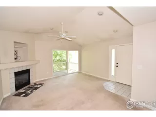 Photo #5: 969550 Listing