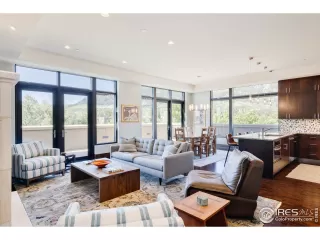 Photo #3: 969738 Listing