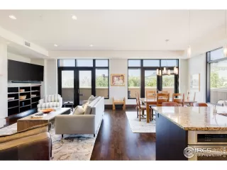 Photo #4: 969738 Listing