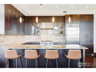 Photo #5: 969738 Listing