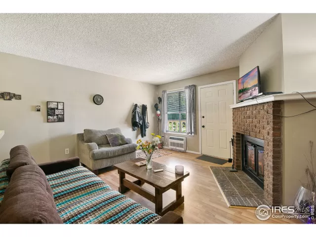 MLS: 969751 Condo For Sale