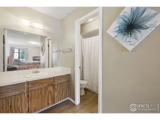 Photo #5: 969751 Listing