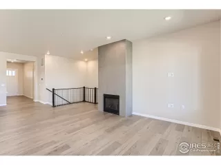 Photo #5: 969761 Listing