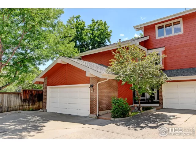 MLS: 969792 Condo For Sale