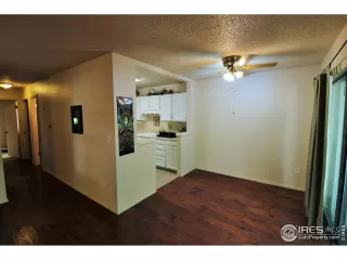 Photo #4: 969811 Listing