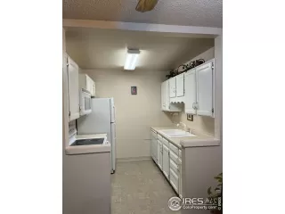 Photo #6: 969811 Listing