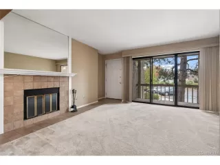 Photo #4: 9698935 Listing