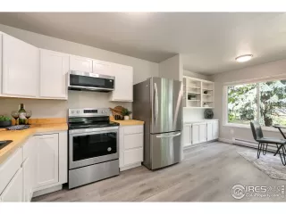 Photo #5: 969961 Listing