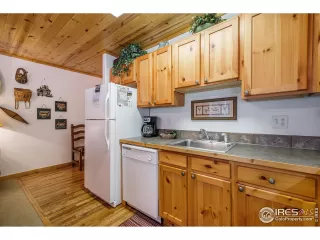 Photo #5: 969985 Listing