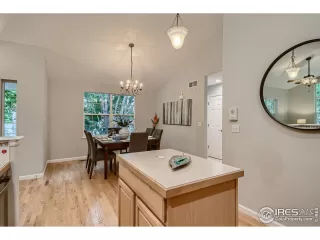 Photo #6: 969990 Listing