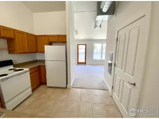 Photo #6: 970033 Listing 