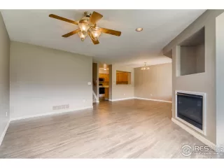 Photo #5: 970038 Listing