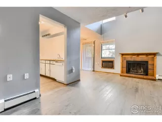 Photo #6: 970056 Listing