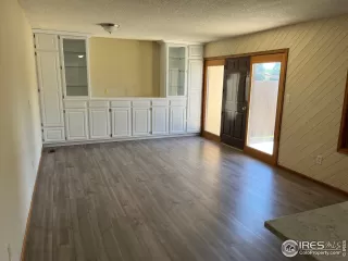 Photo #4: 970070 Listing