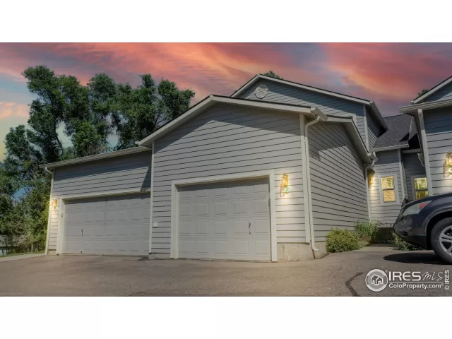 MLS: 970146 Condo For Sale