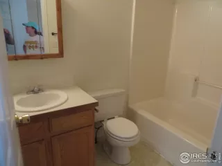 Photo #6: 970208 Listing